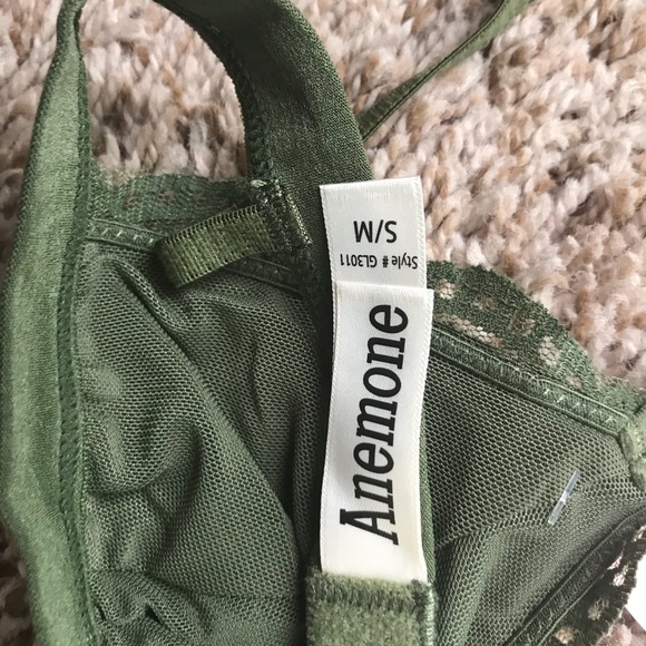 🍃Green Lace Bralette🍃 - Picture 3 of 3